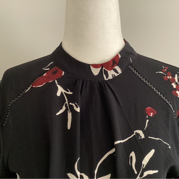Only Tops - NWT Only ‘Mallory’ Long Sleeved Floral Print Blouse, Size 2